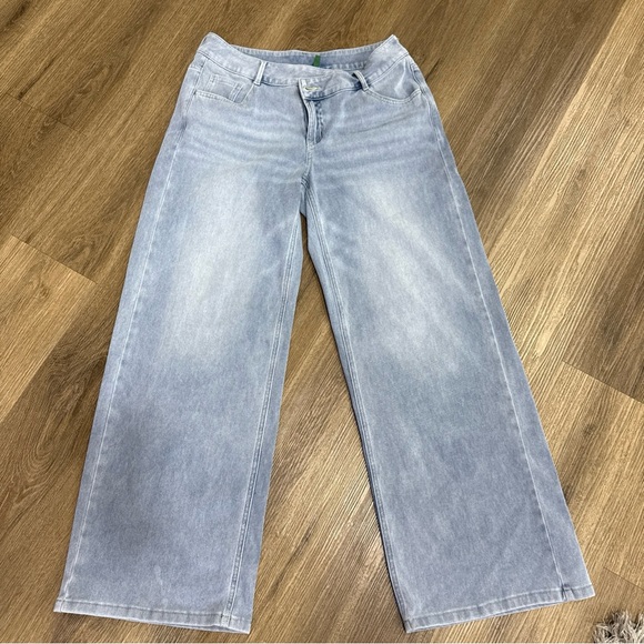 Halara Flex Asymmetric Low Rise Jeans Baggy Wide Leg Medium 8-10 - Picture 3 of 9